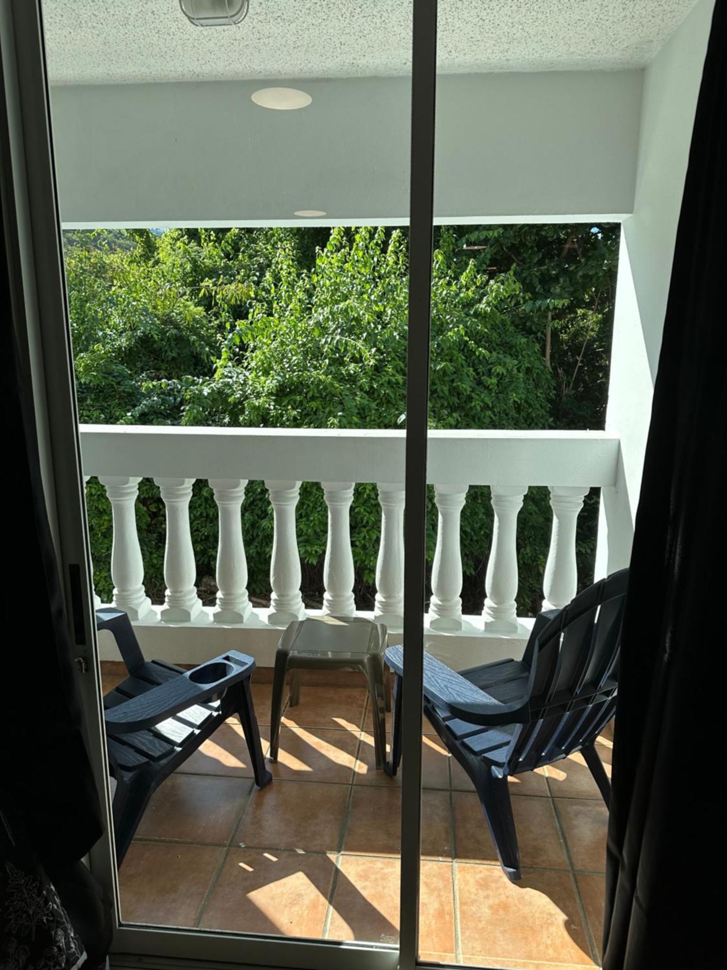 Beachfront Studio Apt W/ Full Kitchen & Pool Isabela Exterior photo